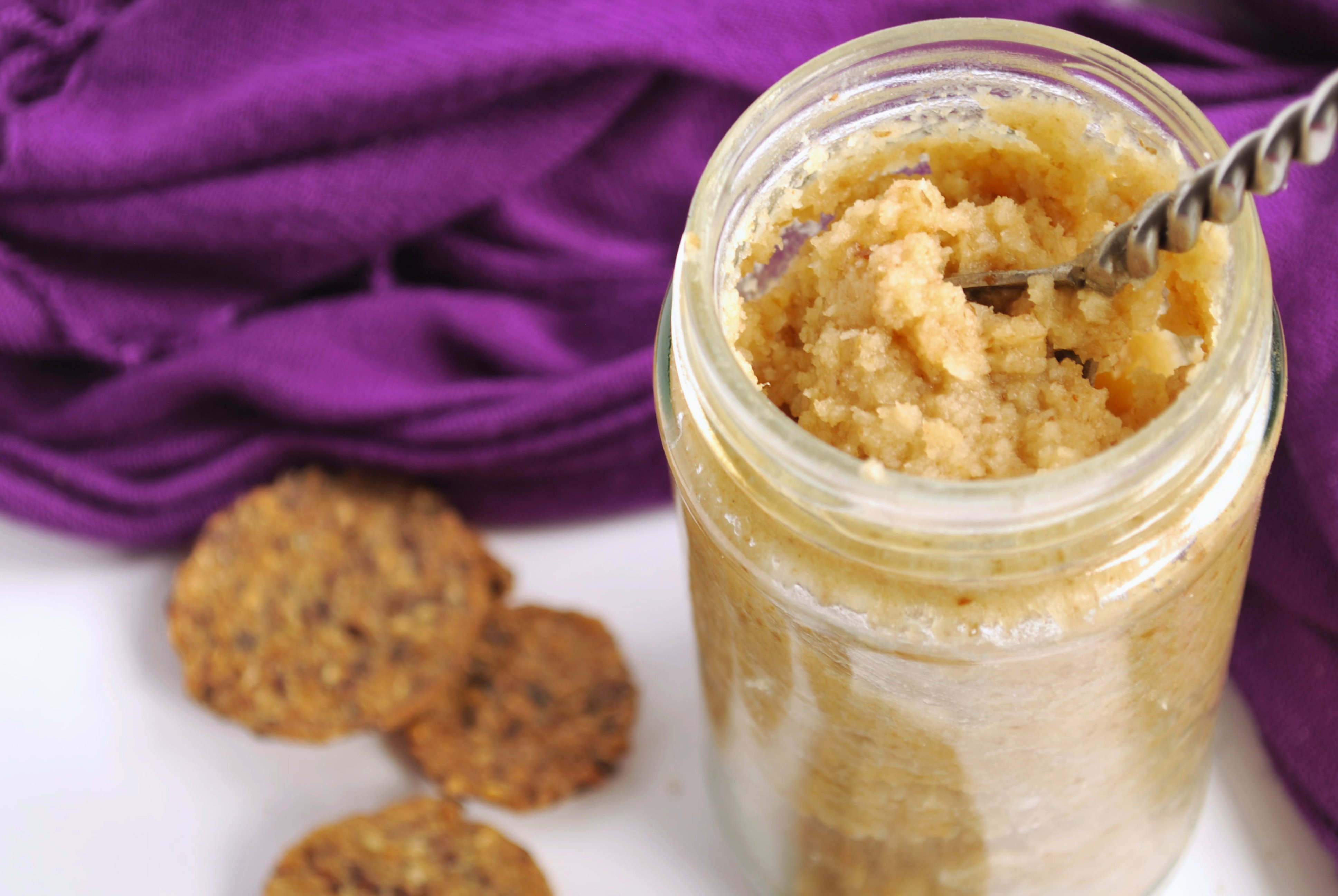 Salted Caramel Coconut Butter: You'll want this creamy, dreamy, coconutty goodness on everything! Add some cocoa to the mix for a gluten free and vegan Samoa Spread! || fooduzzi.com